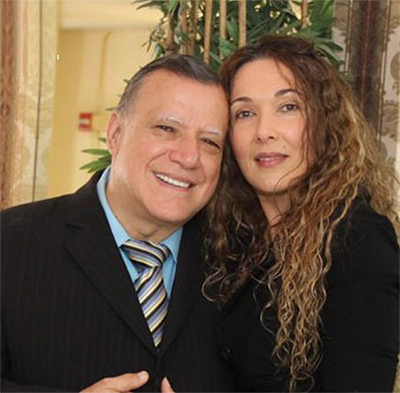 Pastor y Esposa)
